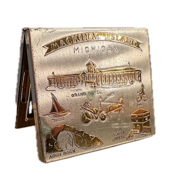 "Mackinac Island" Refurbished Vintage Compact